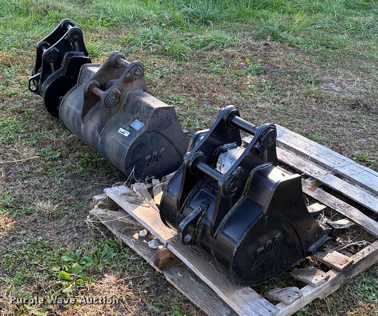 image for item EN5783 TAG (3) TAG excavator buckets