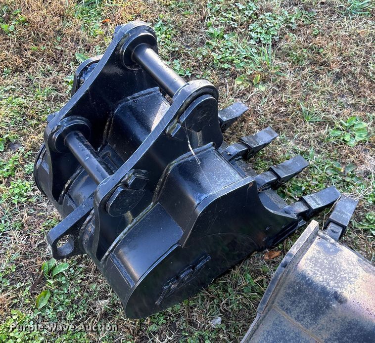 image for item EN5783 TAG (3) TAG excavator buckets