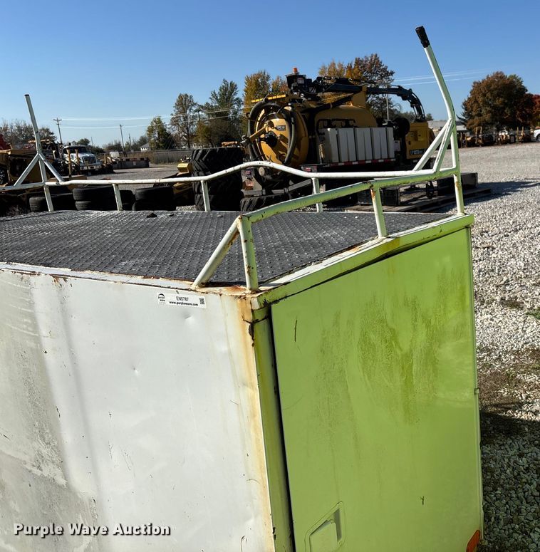 image for item EN5787 Truck toolbox