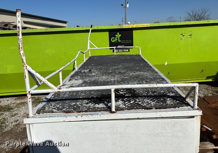 image for item EN5787 Truck toolbox