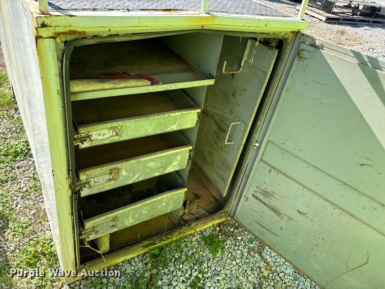 image for item EN5787 Truck toolbox