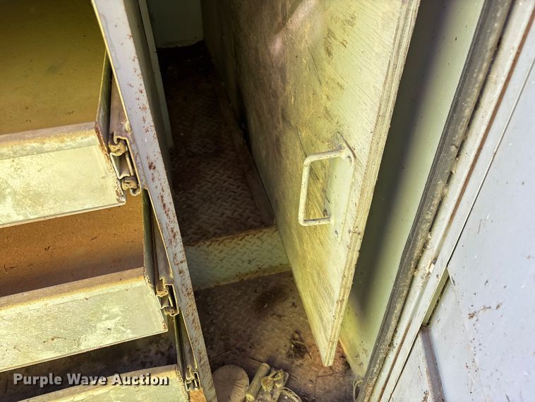 image for item EN5787 Truck toolbox