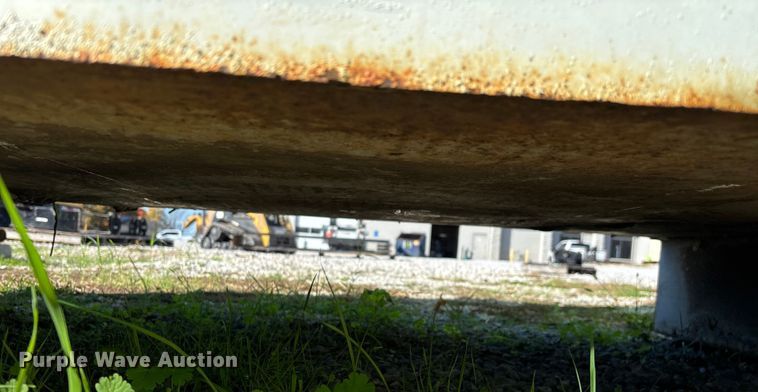 image for item EN5787 Truck toolbox