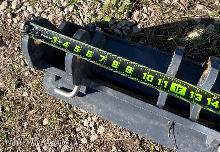 image for item EN5789 (2) quick attach loader brackets 