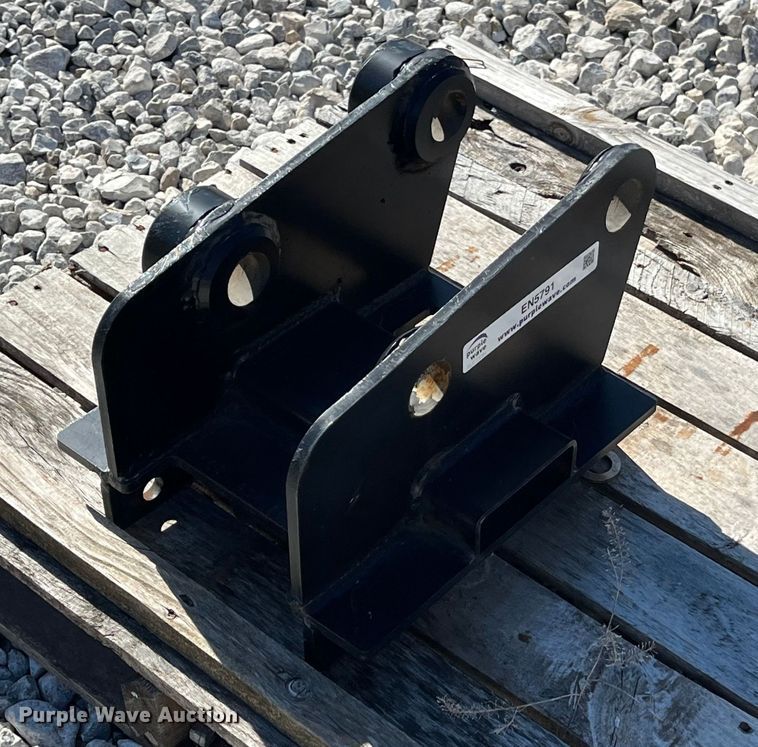 image for item EN5791 Excavator plate attachment