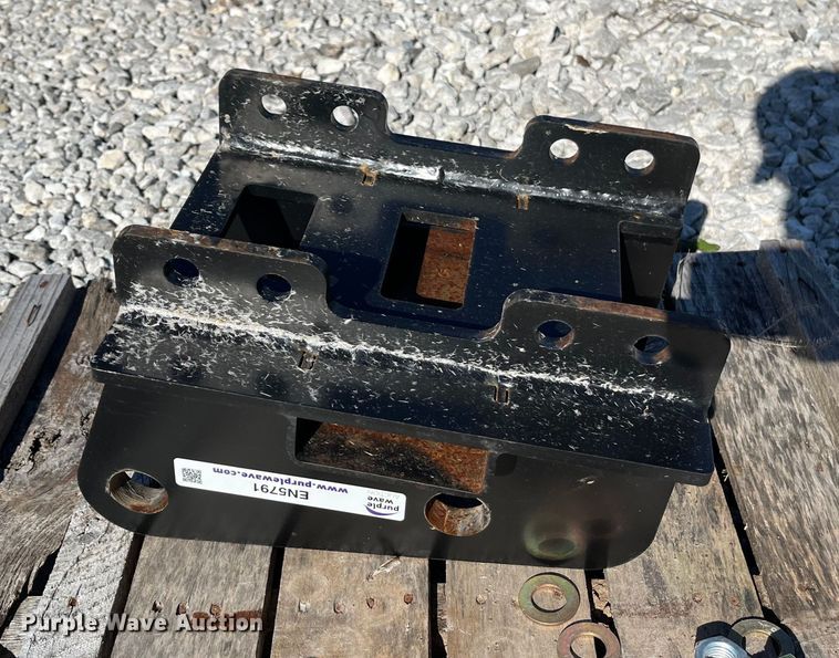 image for item EN5791 Excavator plate attachment