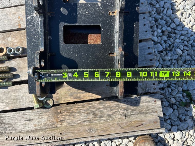 image for item EN5791 Excavator plate attachment