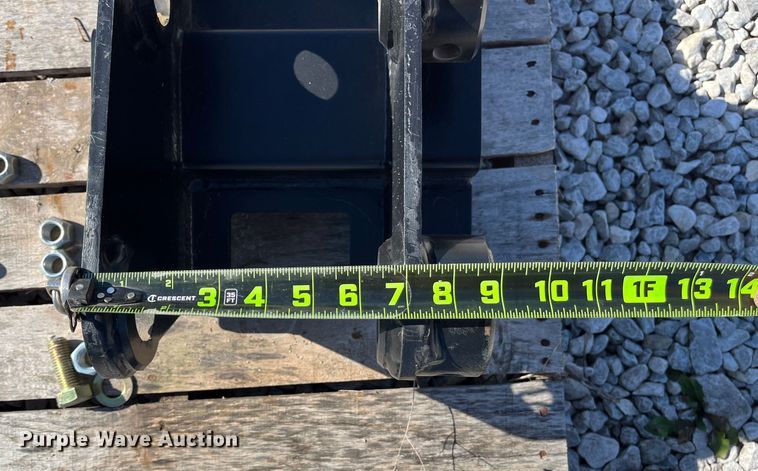 image for item EN5791 Excavator plate attachment