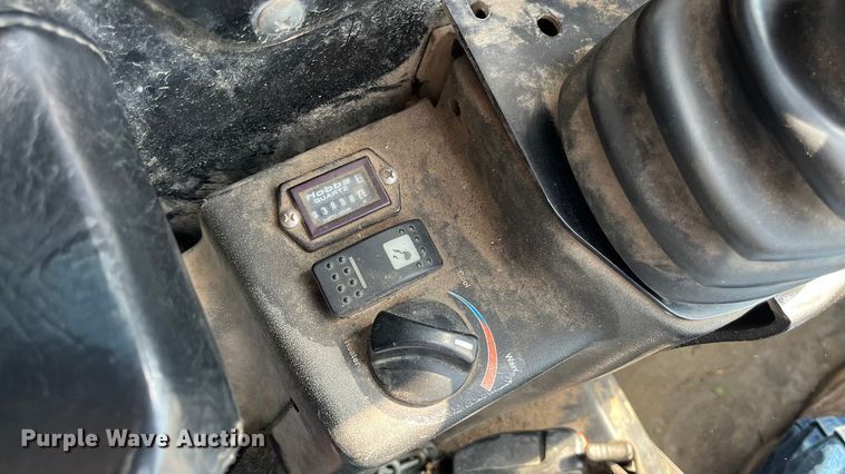 image for item EN5792 2008 ASV PT-80 tracked skid steer loader