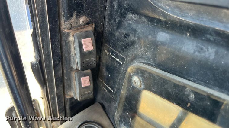 image for item EN5792 2008 ASV PT-80 tracked skid steer loader