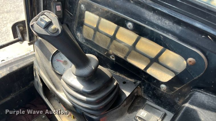 image for item EN5792 2008 ASV PT-80 tracked skid steer loader