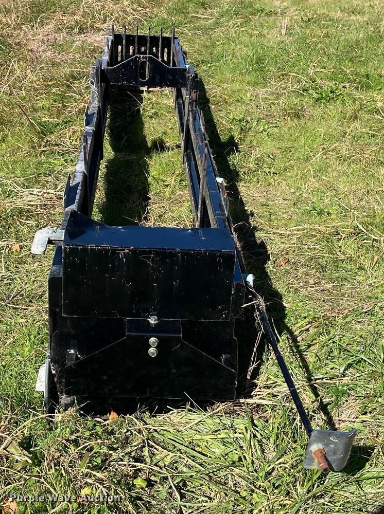 image for item EN5796 Vermeer rod rack