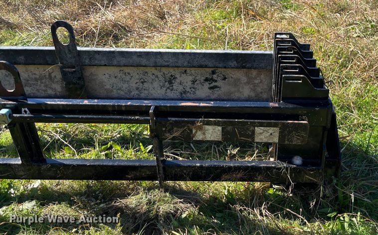 image for item EN5796 Vermeer rod rack