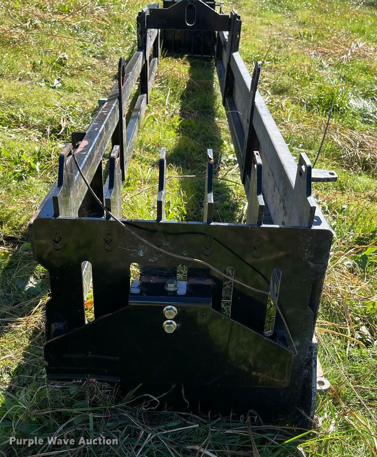 image for item EN5796 Vermeer rod rack