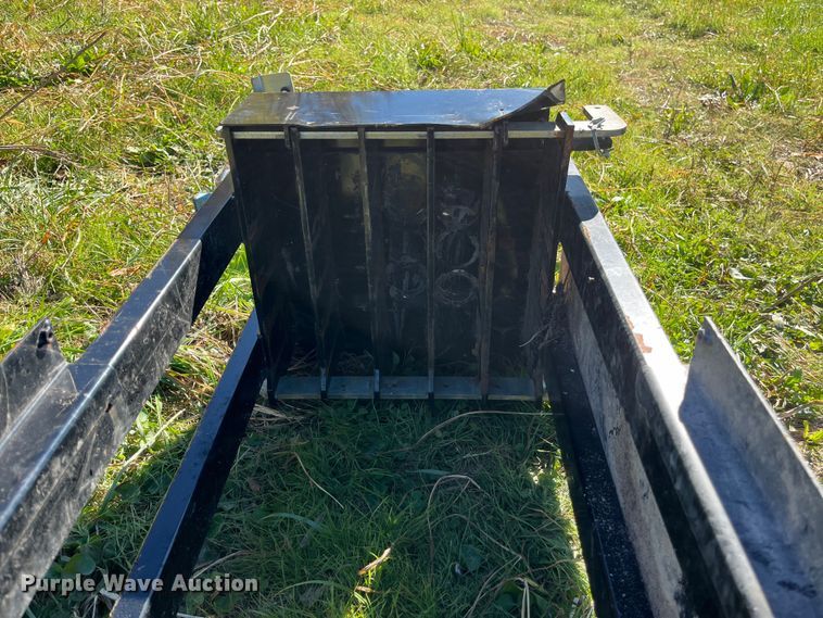 image for item EN5796 Vermeer rod rack