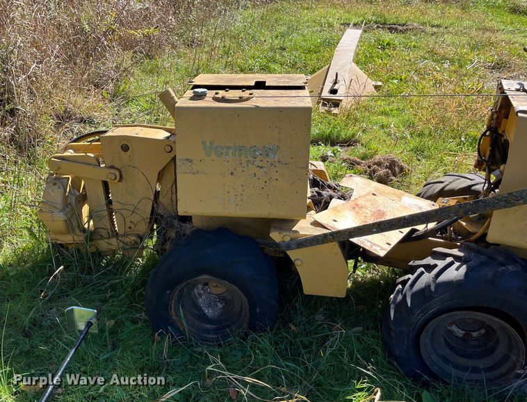 image for item EN5797 1993 Vermeer LM40 trencher