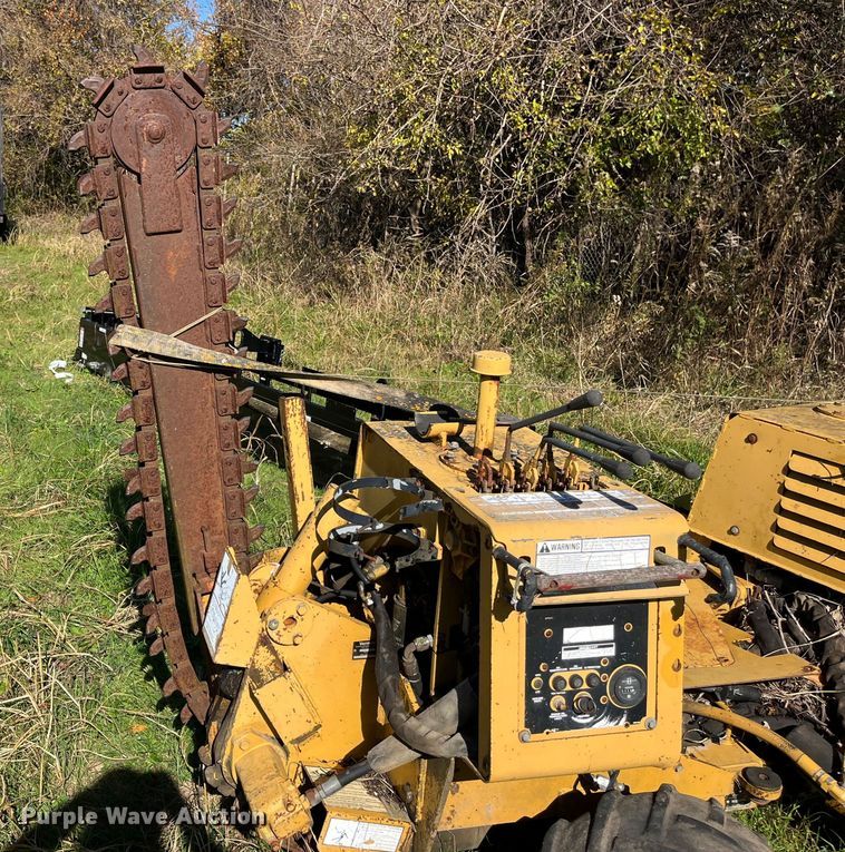 image for item EN5797 1993 Vermeer LM40 trencher