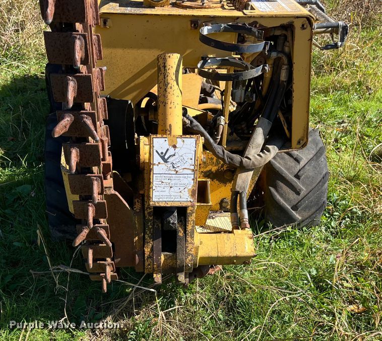 image for item EN5797 1993 Vermeer LM40 trencher