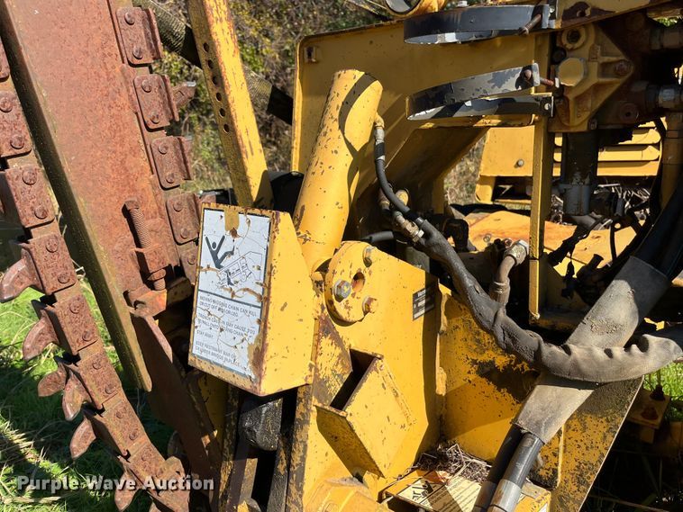 image for item EN5797 1993 Vermeer LM40 trencher
