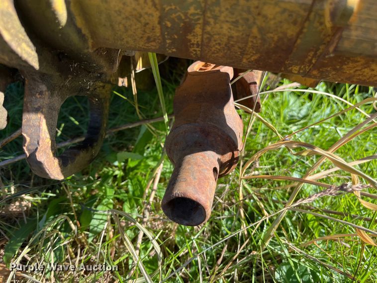 image for item EN5797 1993 Vermeer LM40 trencher