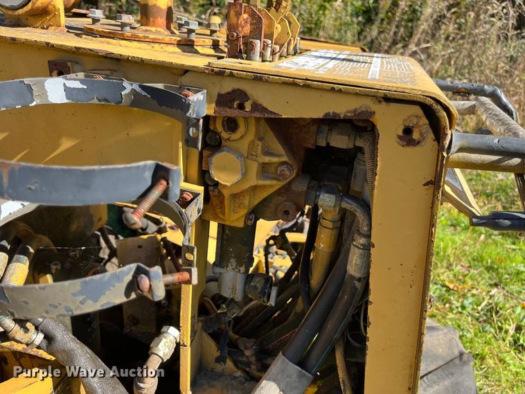 image for item EN5797 1993 Vermeer LM40 trencher