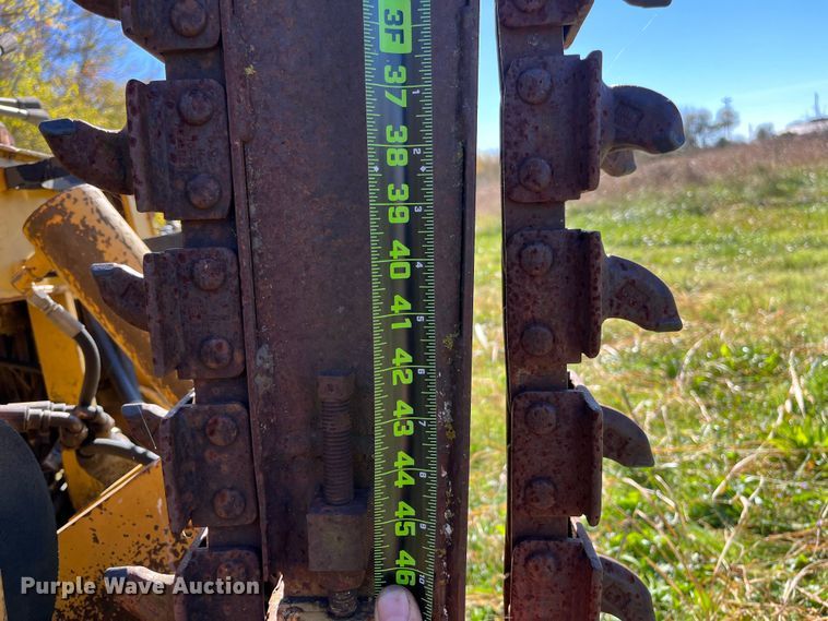 image for item EN5797 1993 Vermeer LM40 trencher