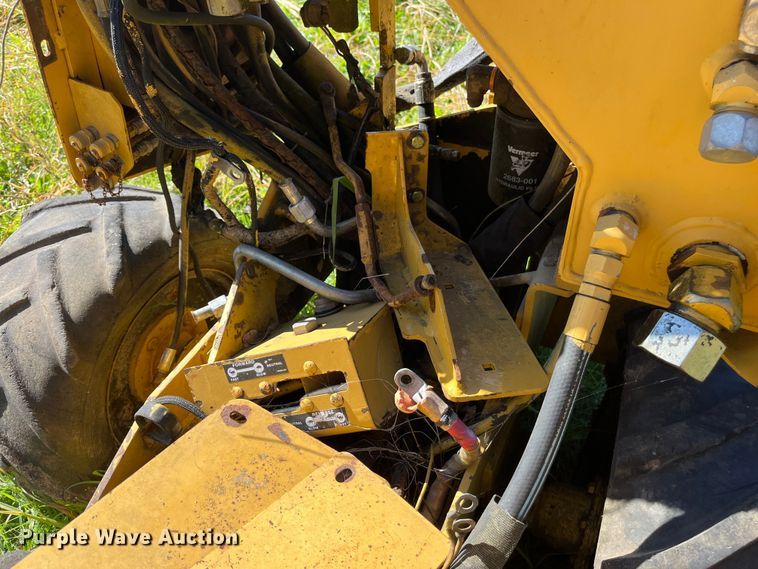 image for item EN5797 1993 Vermeer LM40 trencher