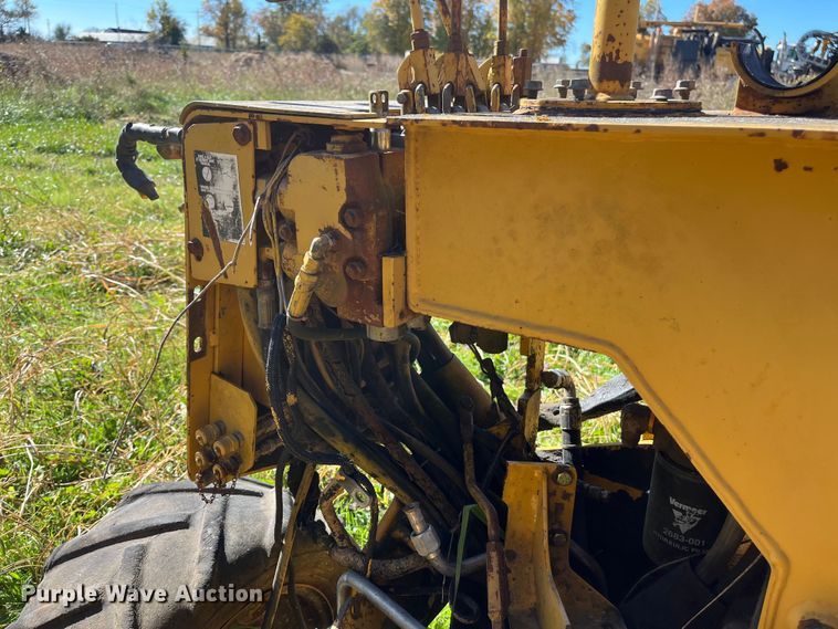 image for item EN5797 1993 Vermeer LM40 trencher