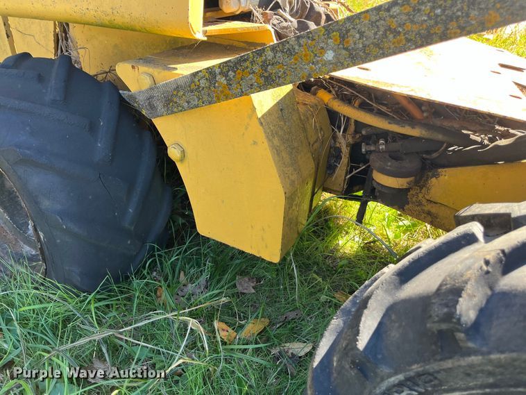 image for item EN5797 1993 Vermeer LM40 trencher