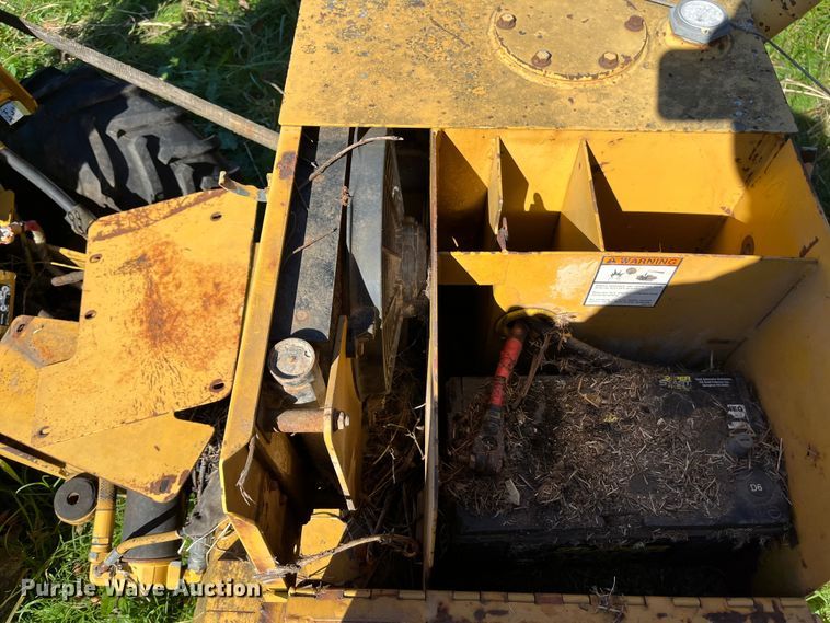 image for item EN5797 1993 Vermeer LM40 trencher