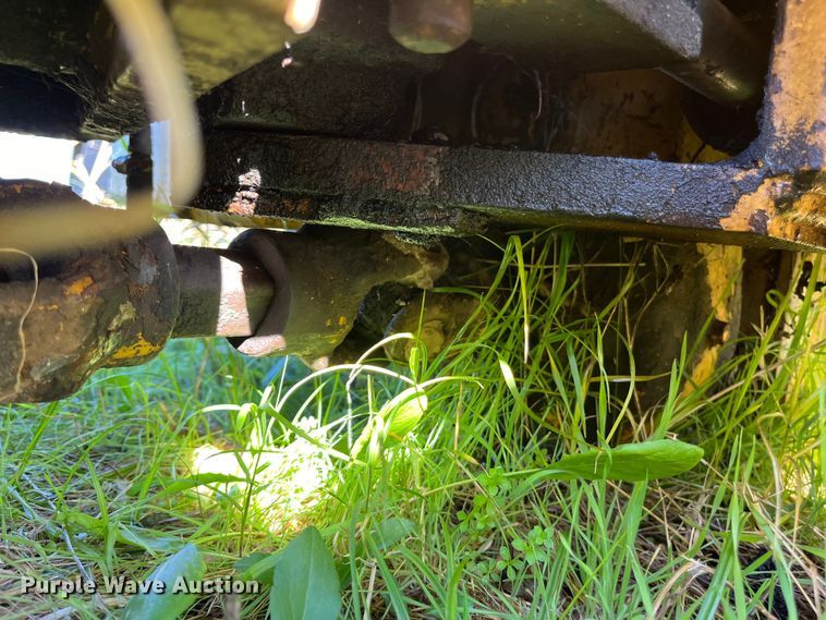 image for item EN5797 1993 Vermeer LM40 trencher