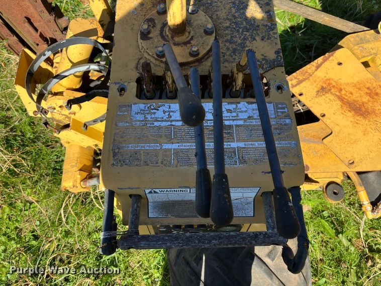 image for item EN5797 1993 Vermeer LM40 trencher
