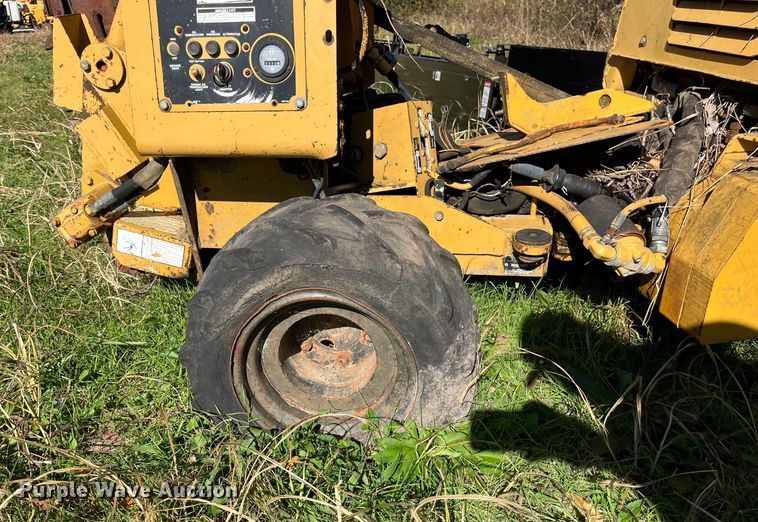 image for item EN5797 1993 Vermeer LM40 trencher