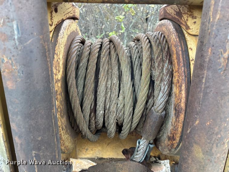 image for item EN5799 Paccar PA50-82VE winch