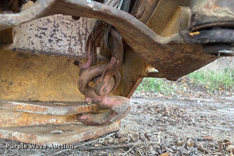 image for item EN5799 Paccar PA50-82VE winch