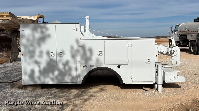 image for item EN5813 2012 IMT D0M1S3 J781688 service bed