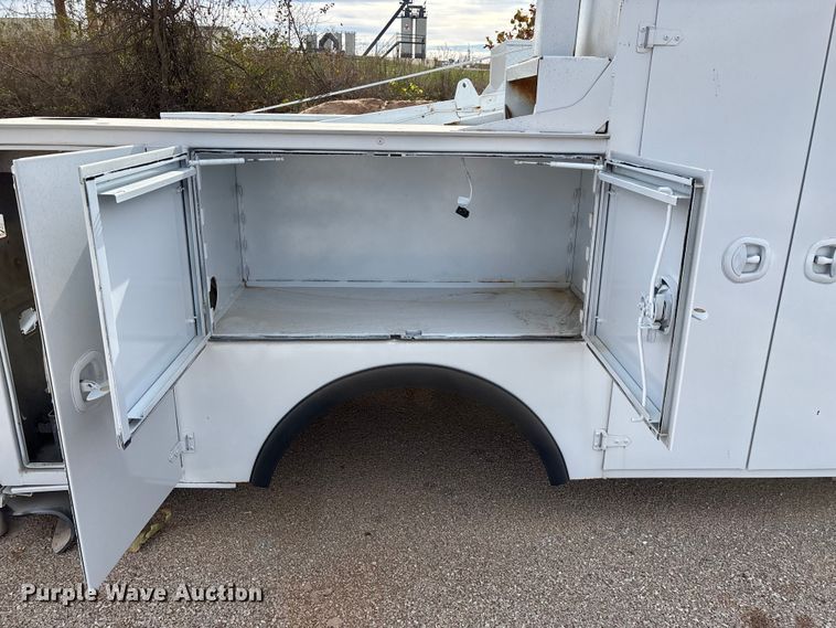 image for item EN5813 2012 IMT D0M1S3 J781688 service bed