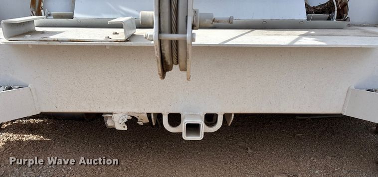 image for item EN5813 2012 IMT D0M1S3 J781688 service bed