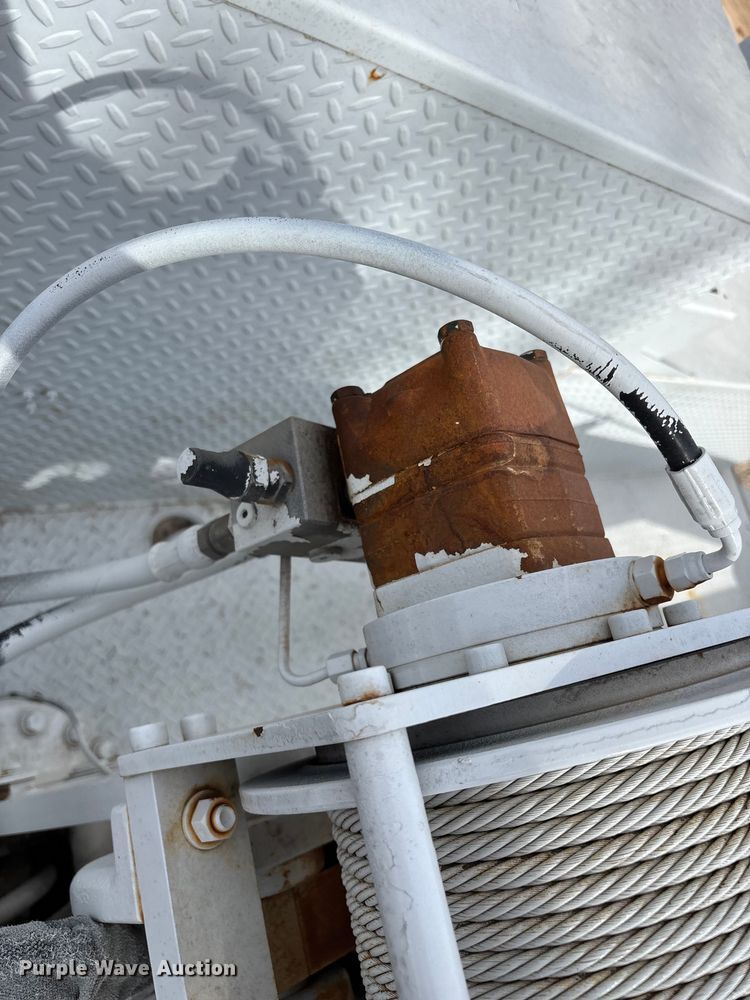 image for item EN5813 2012 IMT D0M1S3 J781688 service bed