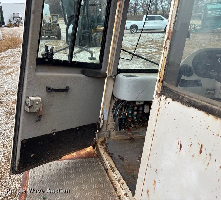 image for item EN5824 2001 Terex DC-TA30-02 articulated haul truck