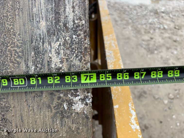 image for item EN5843 2016 Caterpillar CS54B single drum roller