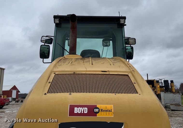 image for item EN5843 2016 Caterpillar CS54B single drum roller