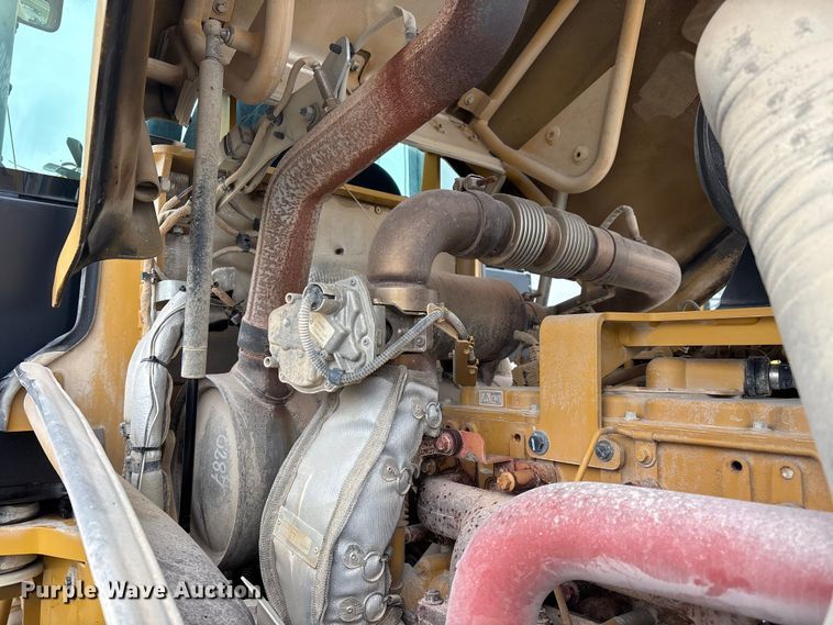 image for item EN5843 2016 Caterpillar CS54B single drum roller