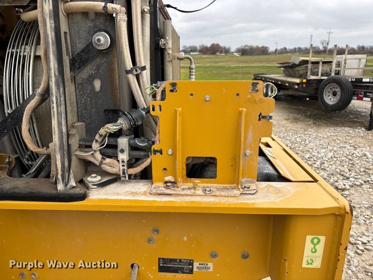 image for item EN5843 2016 Caterpillar CS54B single drum roller