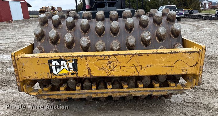 image for item EN5844 2015 Caterpillar CP54B single drum roller