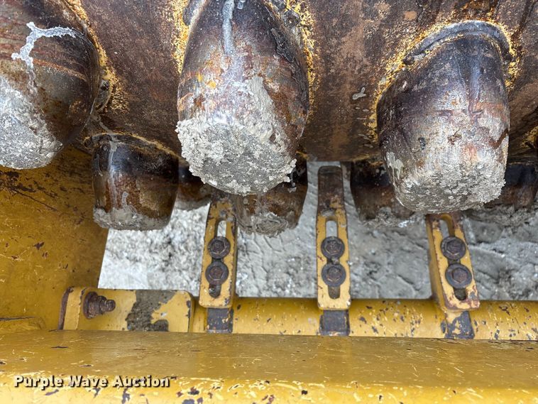 image for item EN5844 2015 Caterpillar CP54B single drum roller