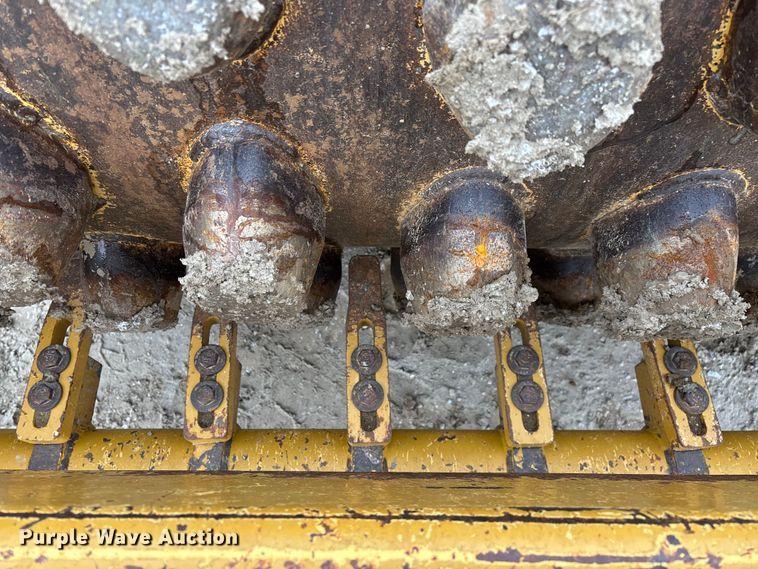 image for item EN5844 2015 Caterpillar CP54B single drum roller