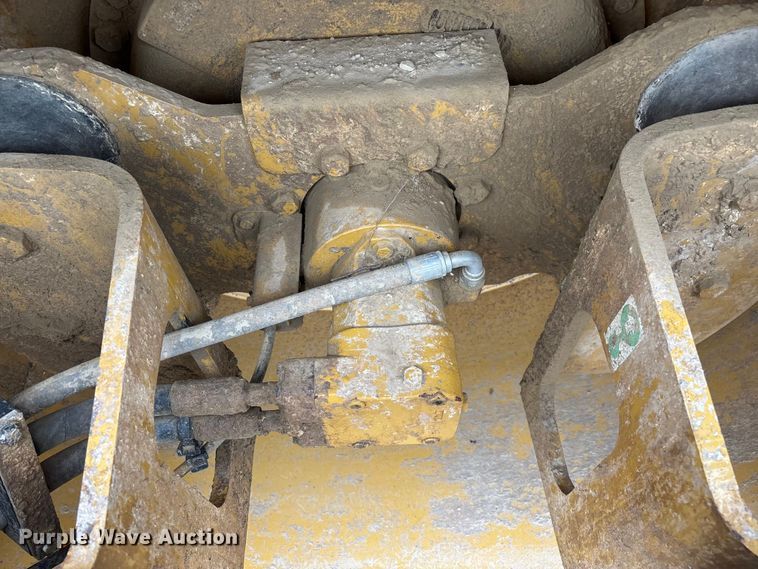 image for item EN5844 2015 Caterpillar CP54B single drum roller