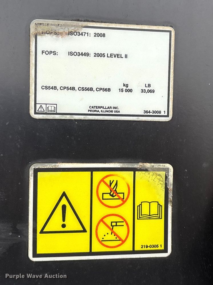 image for item EN5844 2015 Caterpillar CP54B single drum roller