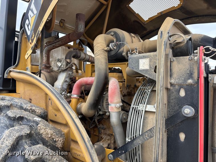 image for item EN5844 2015 Caterpillar CP54B single drum roller